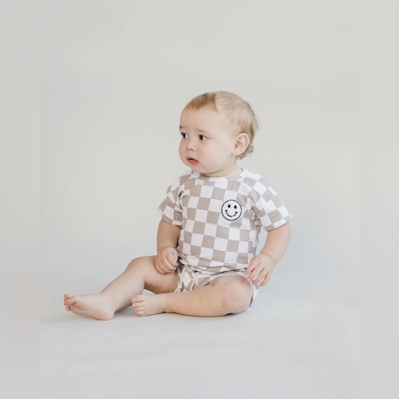 Two piece set - Picture 2 of 3